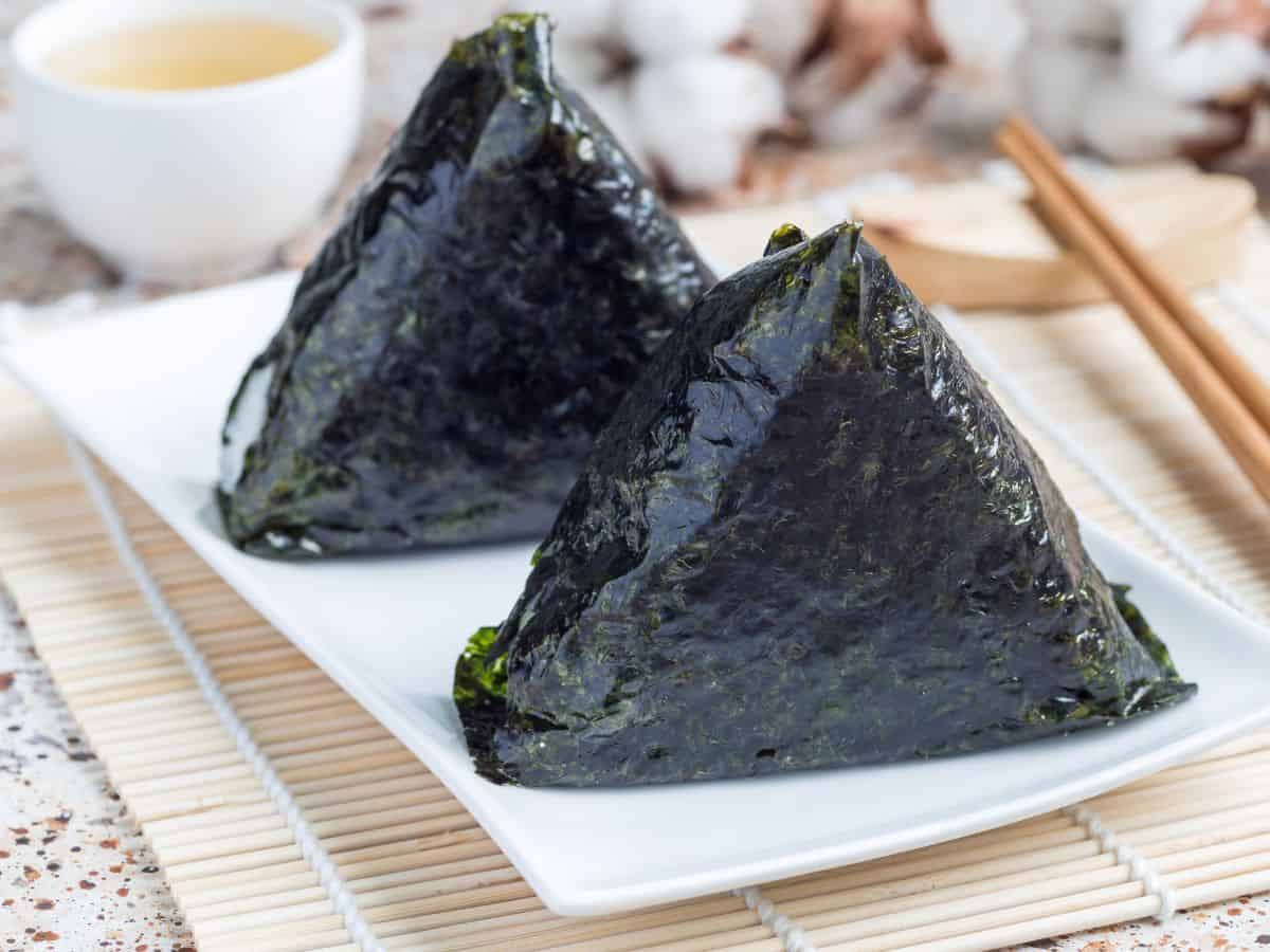 samgak kimbap