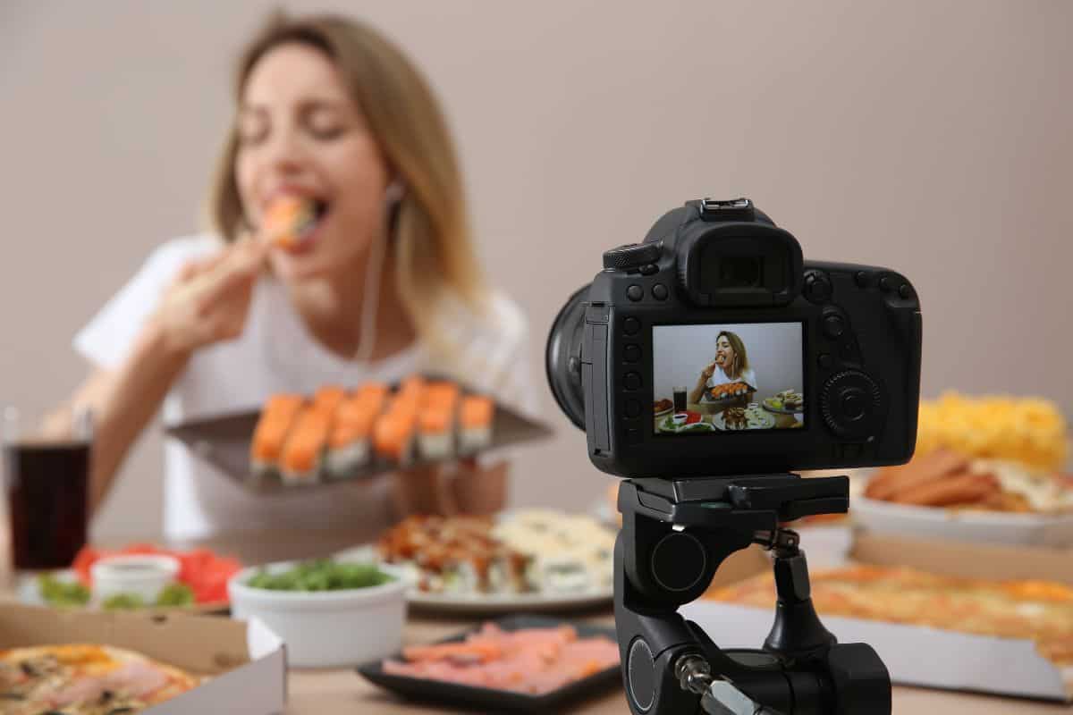 mukbang studio setup