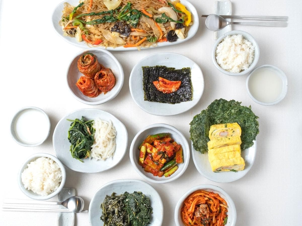 It is full of Korean style side dishes, banchan and anju, a Korean food that is very good with soju.