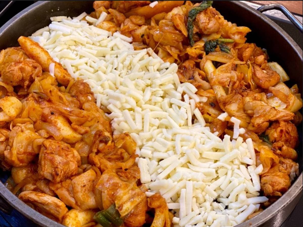 cheese dakgalbi